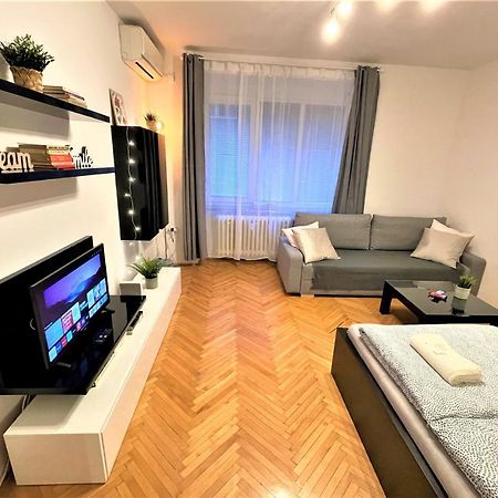 ברטיסלאבה Apartment Helen - Old Town, Ac מראה חיצוני תמונה