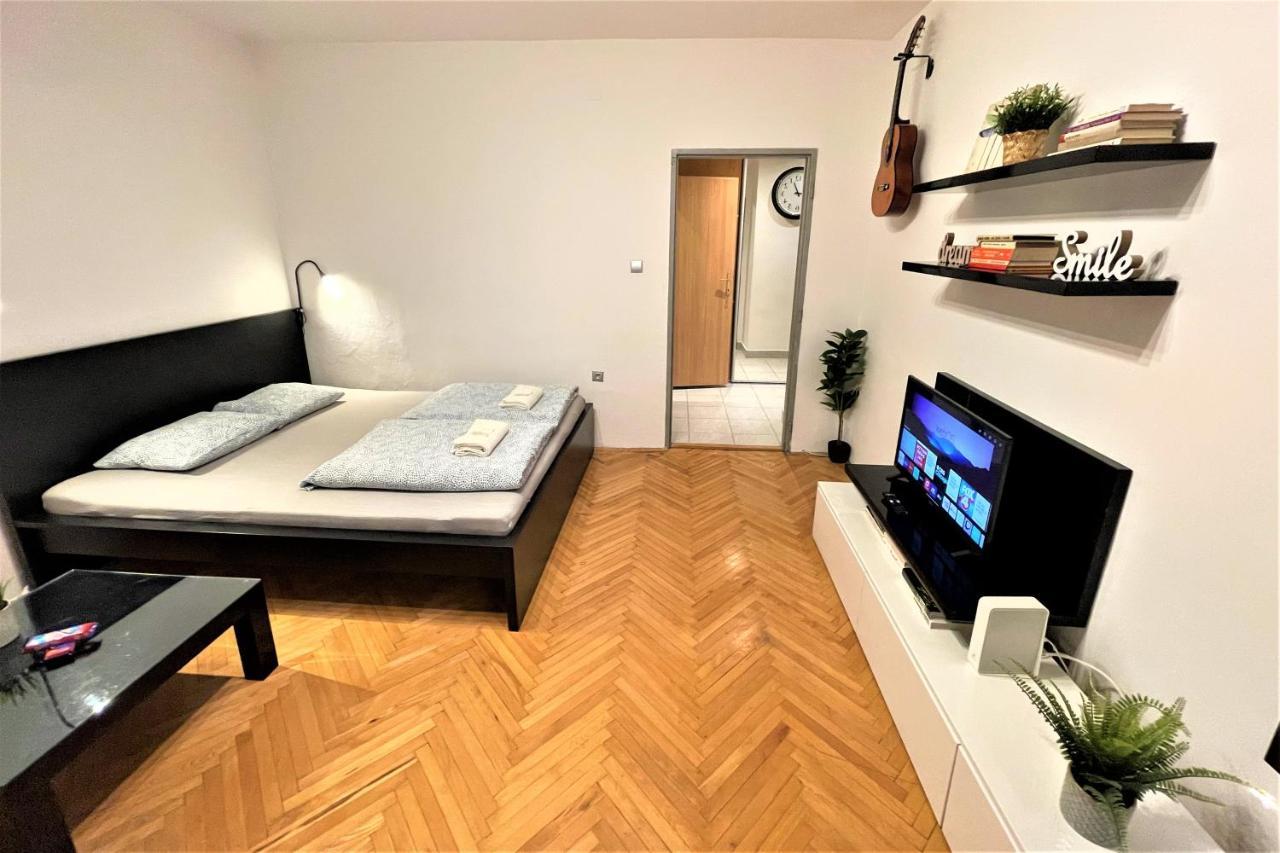 ברטיסלאבה Apartment Helen - Old Town, Ac מראה חיצוני תמונה
